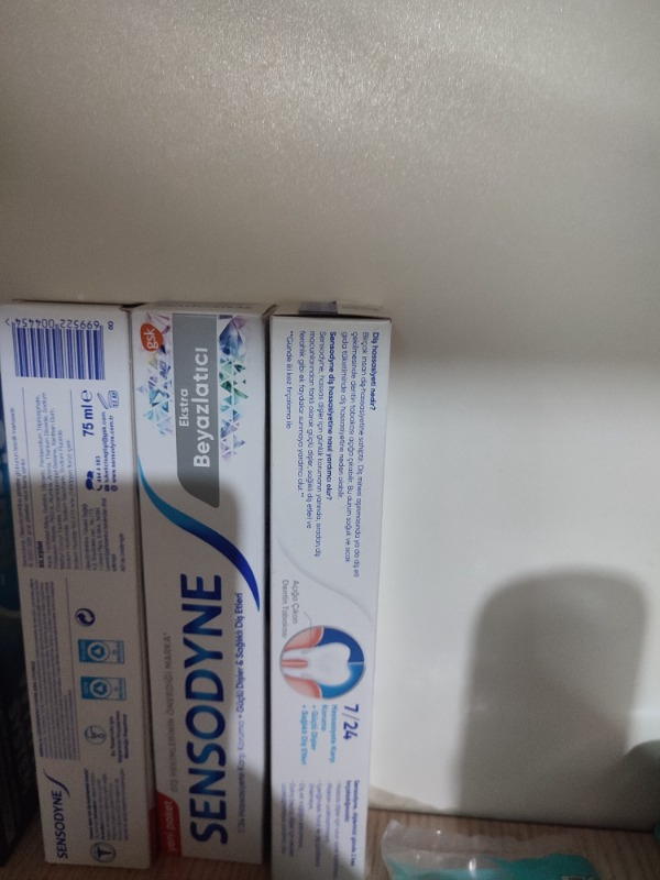 Sensodyne Hassas Dişler İçin Beyazlatıcı Diş Macunu 75 Ml