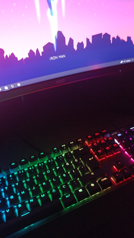 SteelSeries Apex 5 Hibrit Mekanik Gaming Klavye