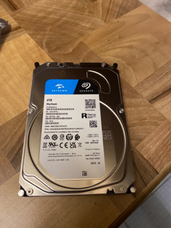 4tb Seagate Skyhawk 256MB 7/24 Rv ST4000VX016
