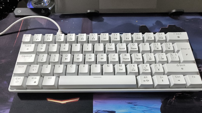 Sarftech T60 Mavi Switch Mekanik Klavye Kablolu Gaming Oyuncu Klavyesi