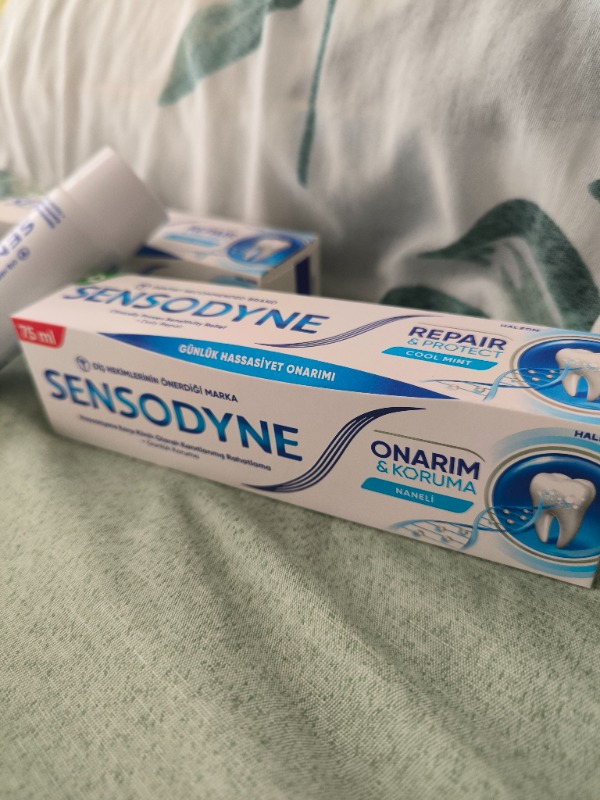 Sensodyne Onarım ve Koruma 75 ml X 3 Diş Macunu Hassas Dişler İçin Onarıcı Etki