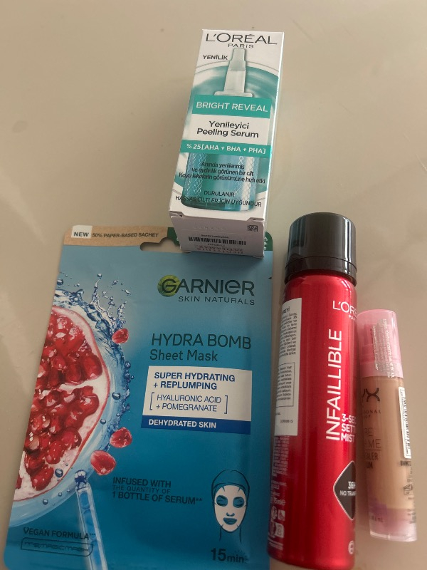 NYX Professional Makeup Bare With Me Kapatıcı Serum 2.5 Medium Vanilla Uzun Süre Kalıcı Vegan Formül