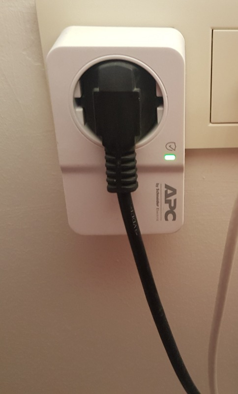 Schneider Electric APC Tekli Akım Korumalı Priz 230V