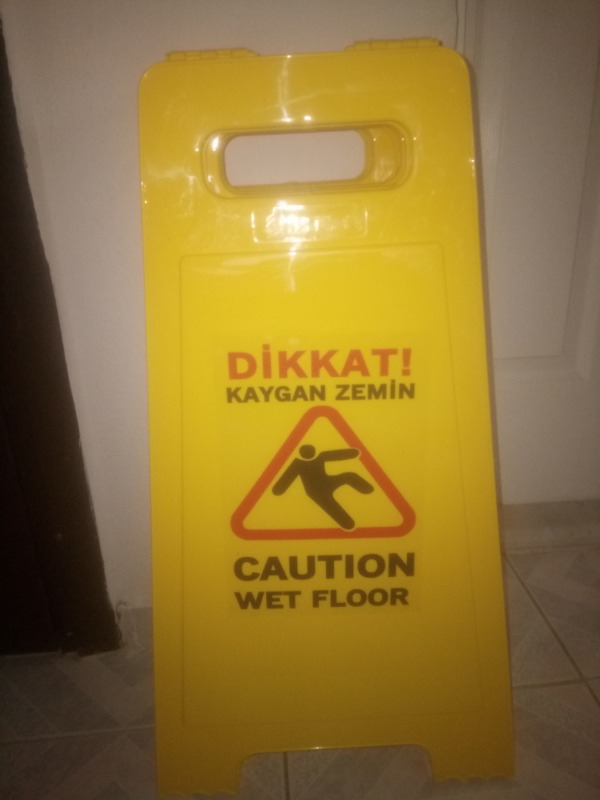 Kaygan Zemin Tabelası
