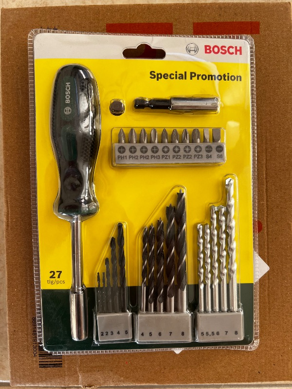Bosch 27 Parça Delme ve Vidalama Aksesuar Seti