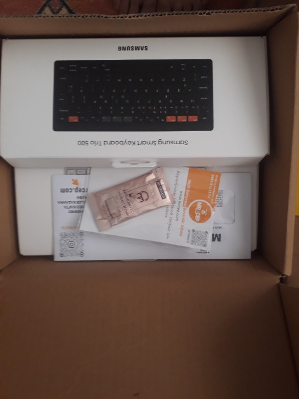 Samsung Smart Keyboard Trio 500