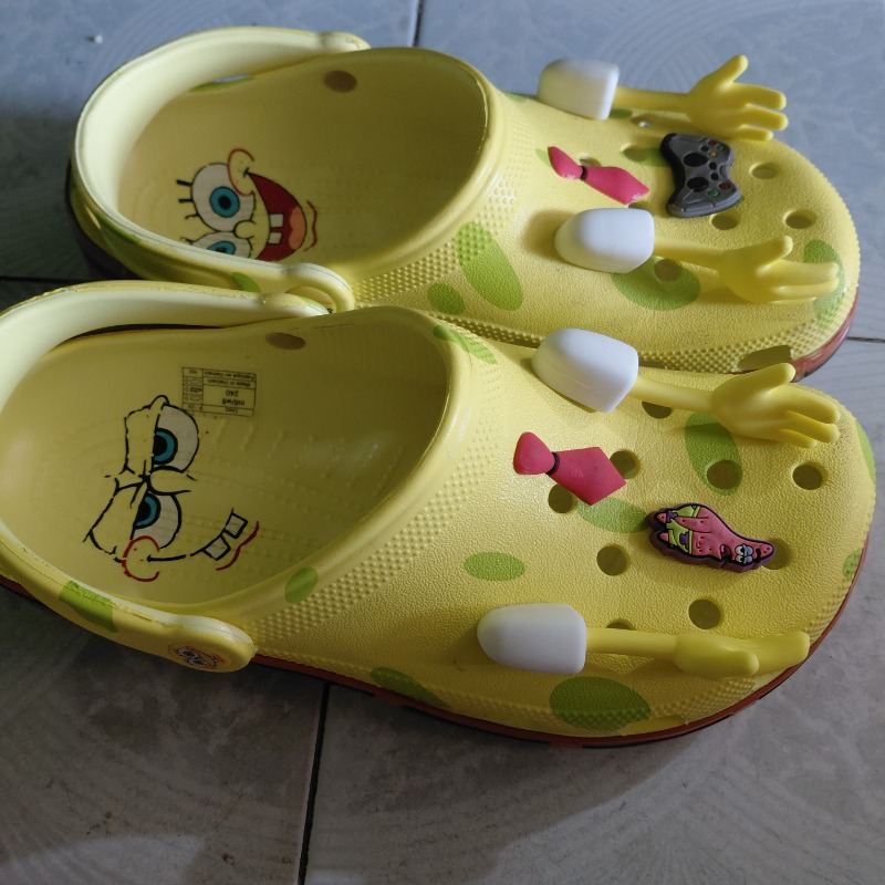 Crocs Classic Clog Spongebob Squarepants