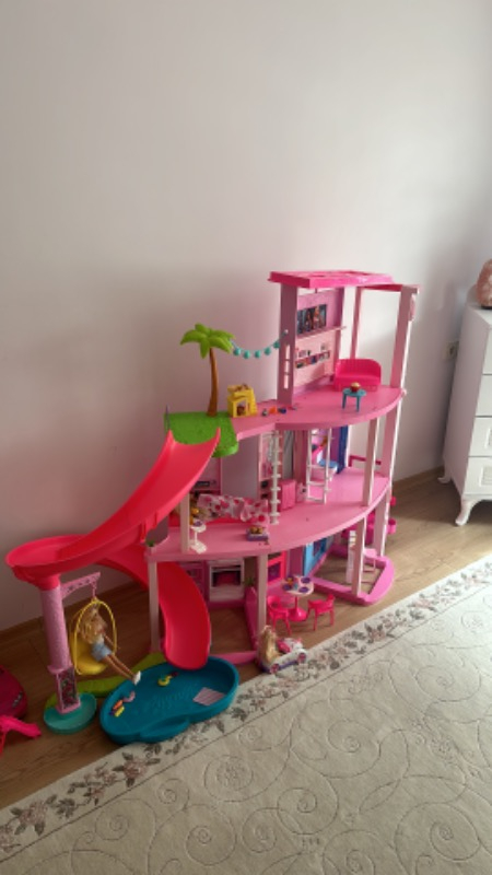 Barbie®'nin Yeni Rüya Evi™ HMX10