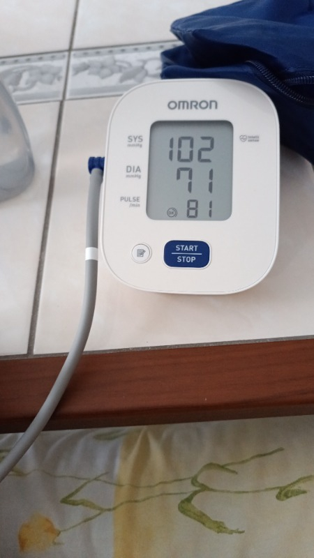 OMRON M2+ 30 Ölçüm Hafızalı Geniş Manşetli Üst Koldan Ölçer Dijital Tansiyon Aleti HEM-7146-E