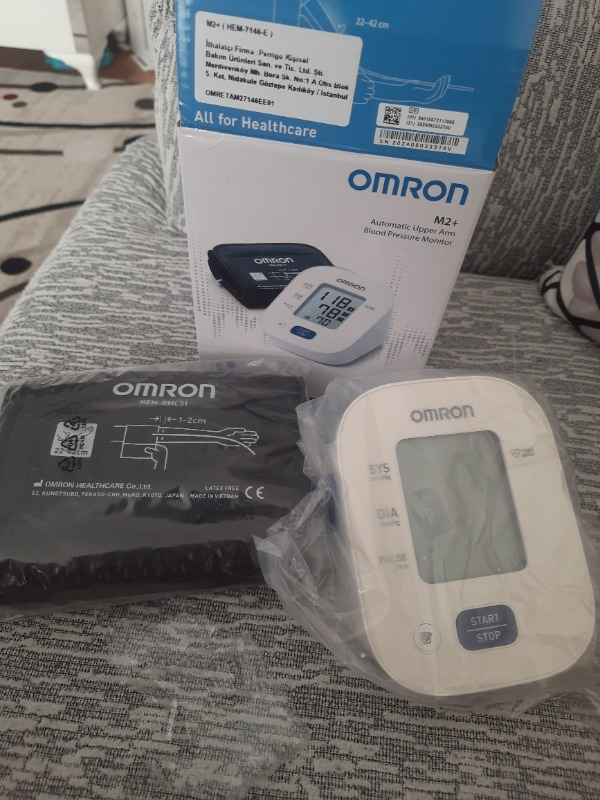 OMRON M2+ 30 Ölçüm Hafızalı Geniş Manşetli Üst Koldan Ölçer Dijital Tansiyon Aleti HEM-7146-E