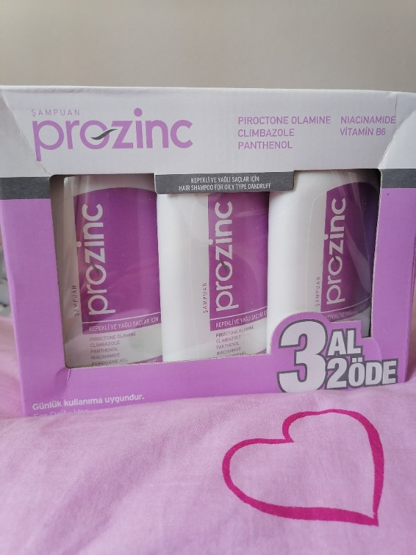 Prozinc Kepek Şampuanı Normal ve Yağlı Saçlar Için Günlük Saç Bakım Şampuanı 3x300 Ml