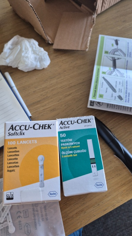Accu-Chek Accu Chek Activ Cihaz + 50 Li Activ Strip