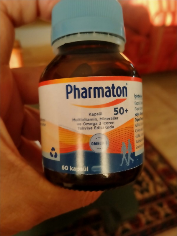 Pharmaton 50 Plus 60 Kapsül - Omega 3, Multivitamin ve Mineraller