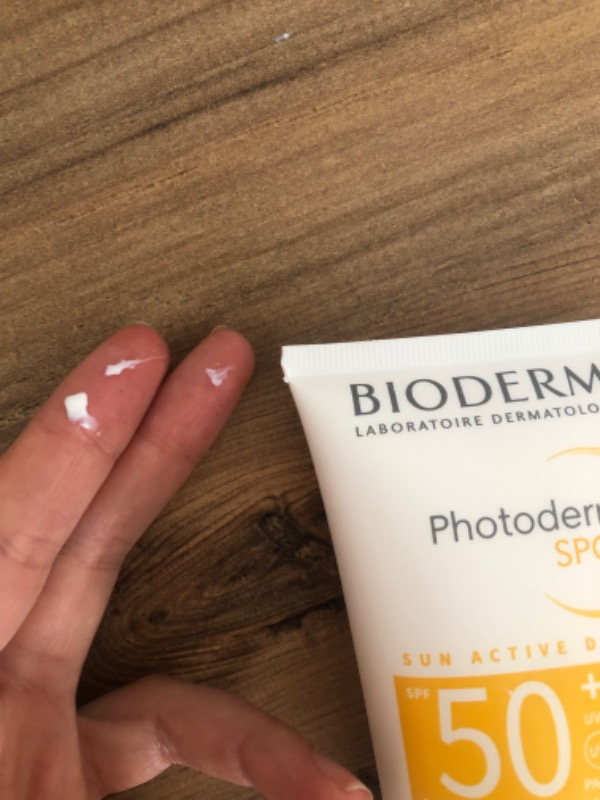 Bioderma Photoderm SPOT SPF50+ Yüksek Korumalı Yüz ve Vücut Güneş Kremi 150 ml