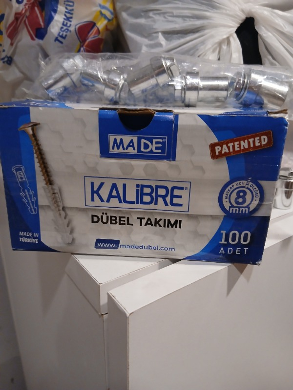 Made Dubel Made Kalibre Dübel Pul Başlı Vidalı  100 Adet
