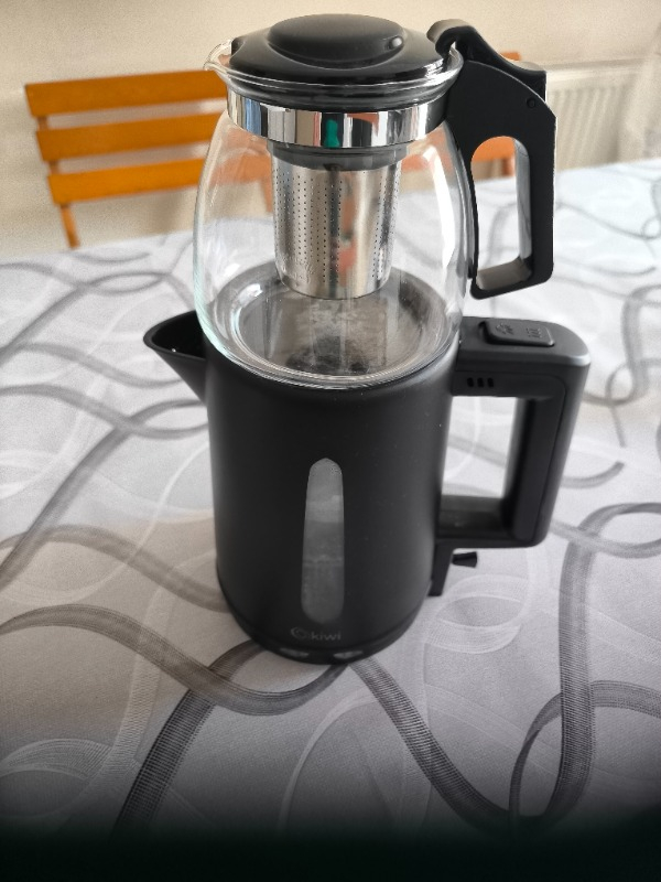 Kiwi KTM-2907 2200 W Cam Demlikli Çay Makinesi