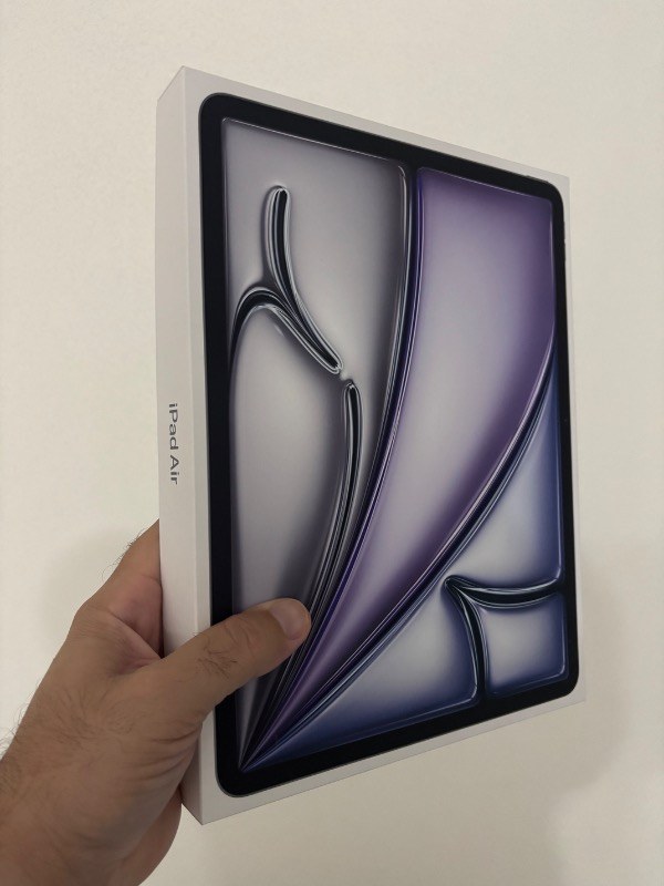 Apple iPad Air M3 13" 256GB Wi-Fi Uzay Grisi MCNN4TU/A