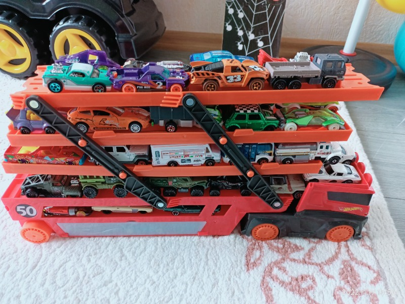 Hot Wheels Mega Mega Tır Turuncu, 50 Araç Kapasiteli, Rampalı Ghr48