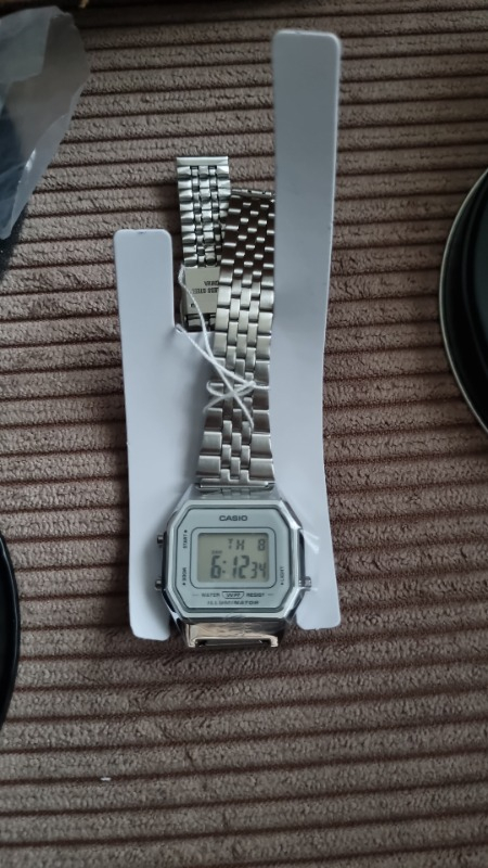 Casio LA680WA-7DF Digital Kadın Kol Saati