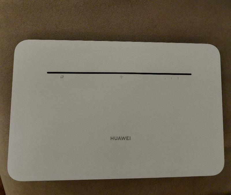 Huawei Superbox B535-232 300 Mbps 4.5G Modem