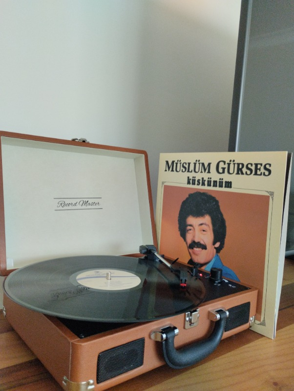 Record Master Retro Pikap T310CH - Şarj Özellikli - Kahverengi