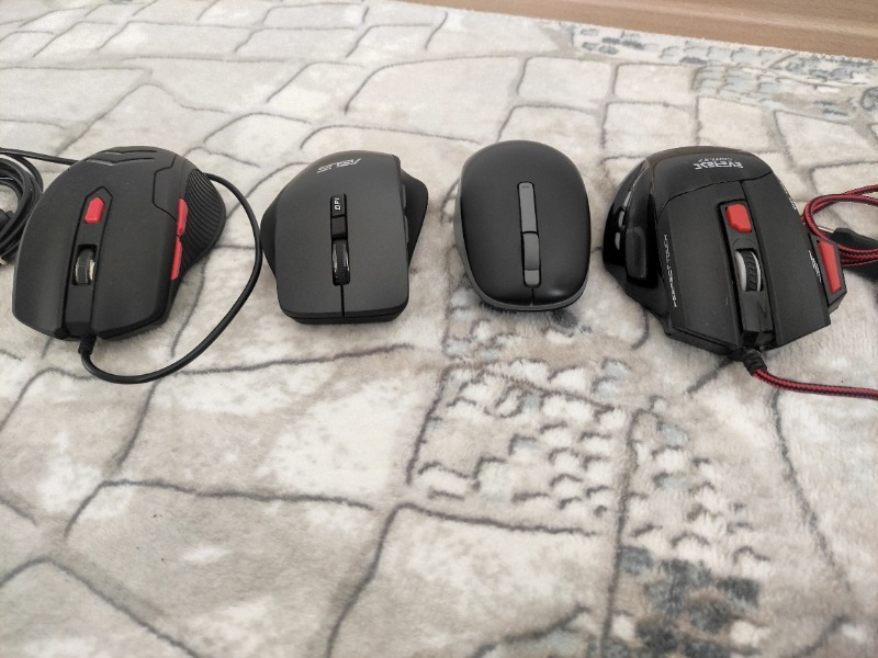 Asus WT425 Kablosuz Optik Sessiz Tıklama Özellikli Siyah Mouse