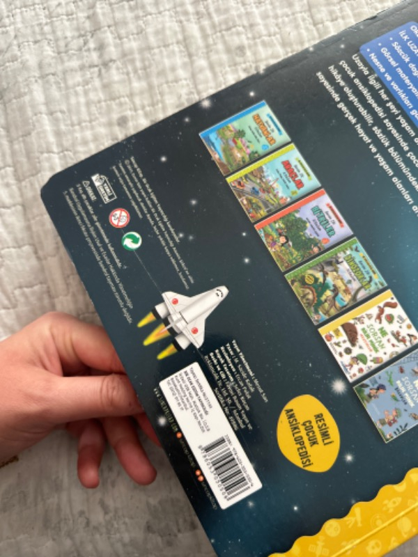 Ne Sorsan Bilir Minik: Benim İlk Uzay Kitabım - M. Sacide Kafalı