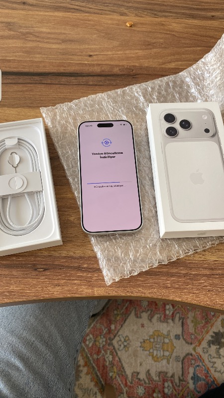 Apple iPhone 17 Pro 1 Tb Gümüş