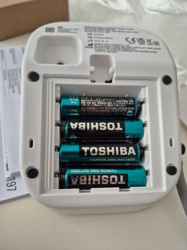 OMRON M2+ 30 Ölçüm Hafızalı Geniş Manşetli Üst Koldan Ölçer Dijital Tansiyon Aleti HEM-7146-E
