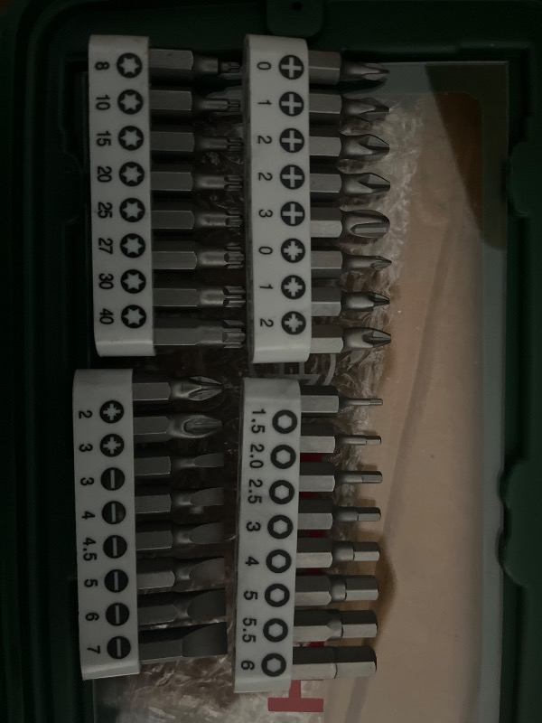 BOSCH 46 PARÇA CIRCIRLI TORNAVİDA BITS UÇ LOKMA VİDALAMA  SETİ.
