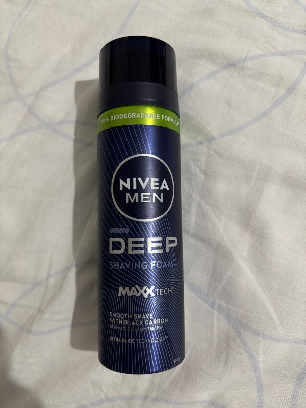 NIVEA Men Deep Dimension Tıraş Köpüğü 200 ml Ferah Kokulu Anti Alerjik Aktif Karbon ve Nemlendirici