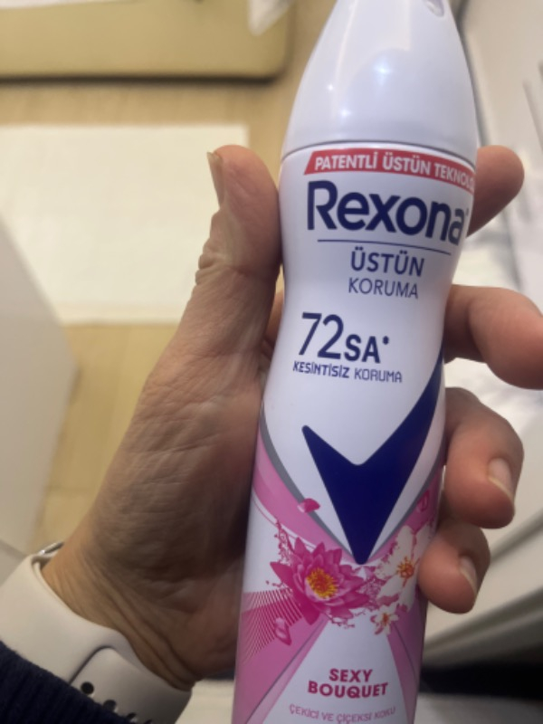 Rexona Kadın Sprey Deodorant Sexy Bouquet 72 Saat Kesintisiz Üstün Koruma 150 ml