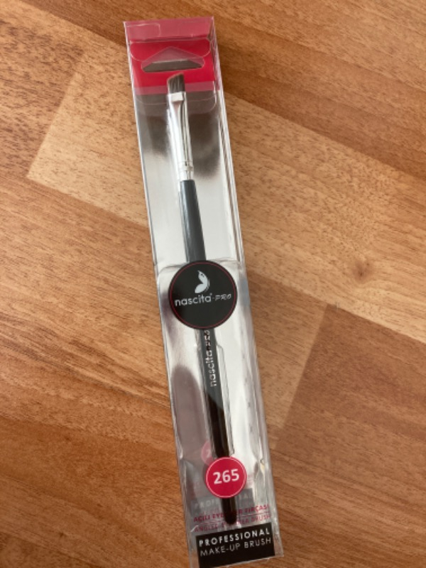Nascita Pro Angled Eyeliner Brush - Açılı Eyeliner Fırçası
