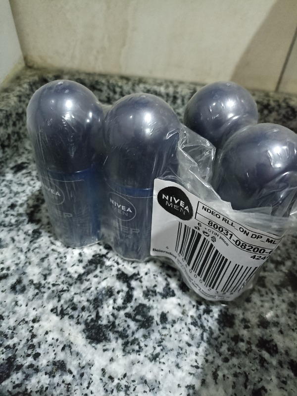 Nivea Men Deep Dimension Erkek Deodorant Roll-On 50 ml