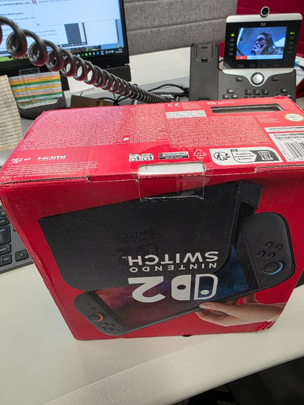 Nintendo Switch 2 Konsol Mavi - Kırmızı Yüksek Performanslı Oyun Deneyimi 256 GB Depolama