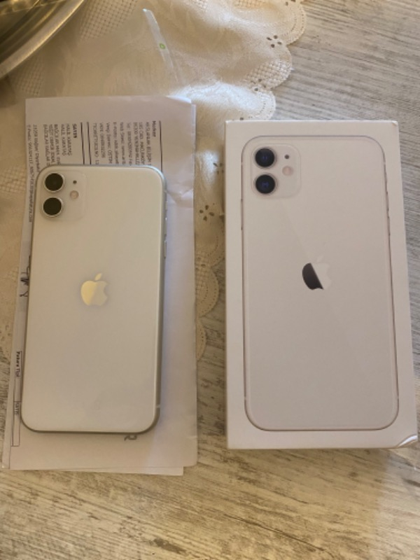 iPhone 11 64 GB