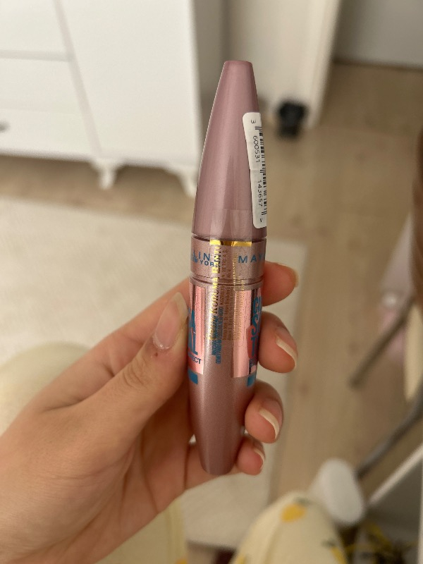 Maybelline New York Lash Sensational Siyah Maskara Hacim Verici Kıvırma ve Uzatma Etkili