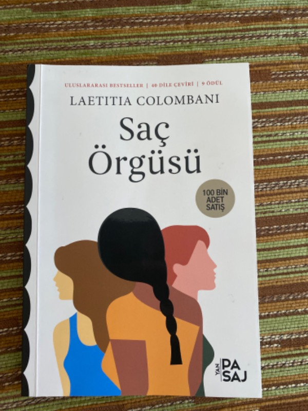 Yan Pasaj Saç Örgüsü - Laetitia Colombani Ciltsiz Kitap 188 Sayfa 2020 Yayınevi Pasaj