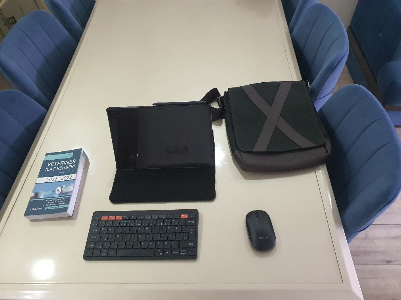 Samsung Smart Keyboard Trio 500