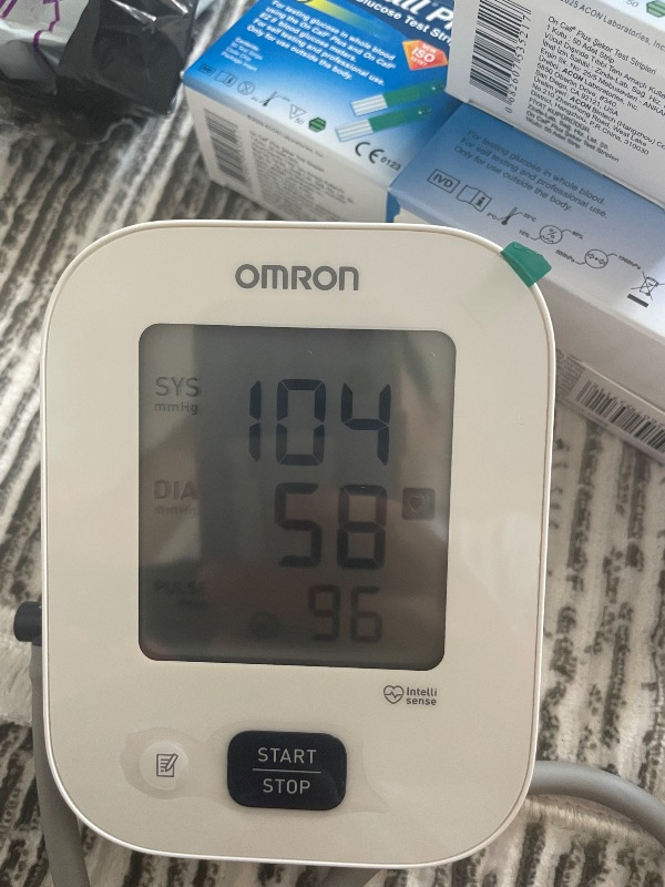 Omron M2+ Digital Koldan Ölçer Tansiyon Aleti