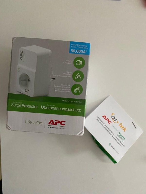 Schneider Electric APC Tekli Akım Korumalı Priz 230V