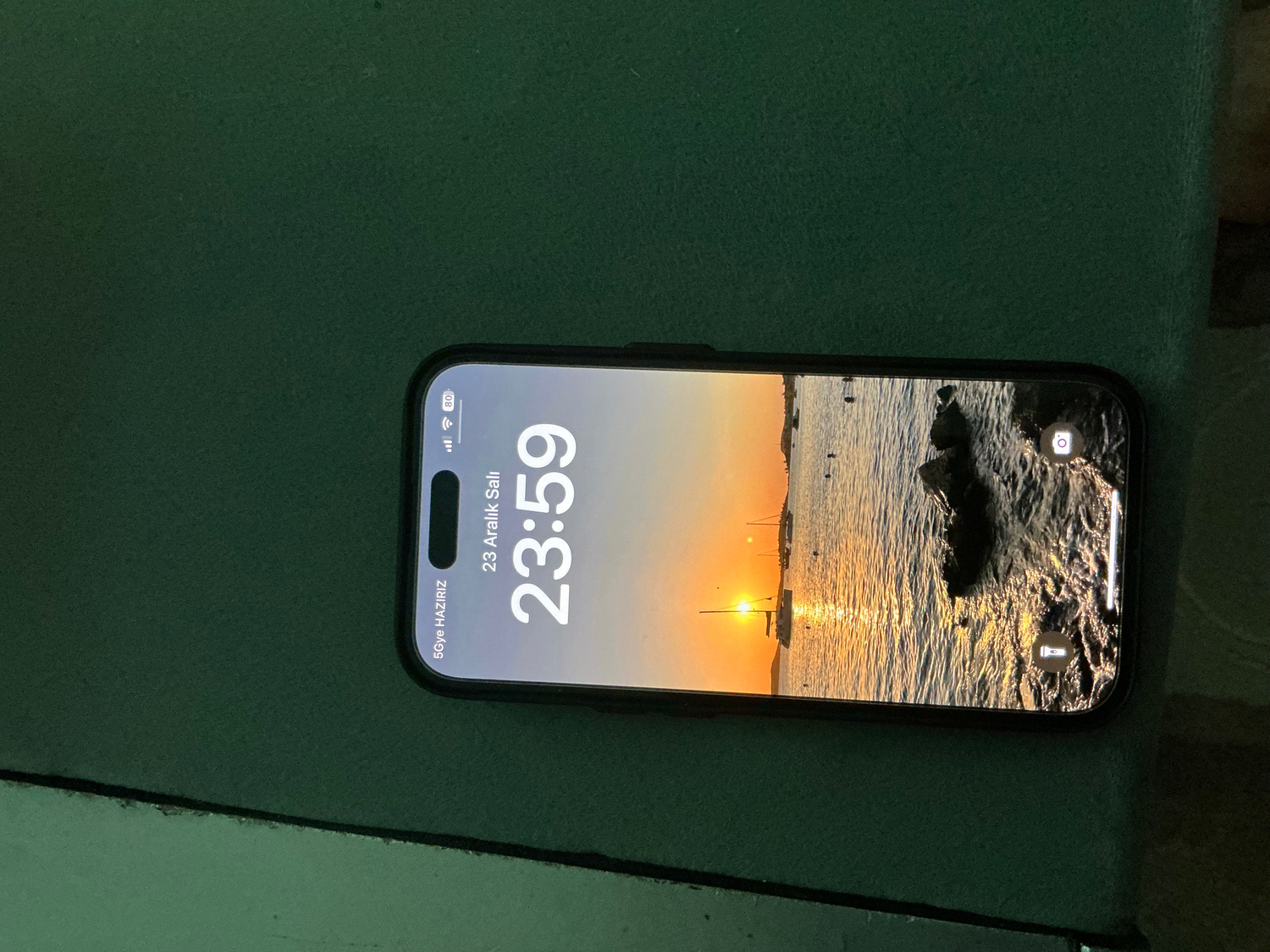 iPhone 15 128 GB Siyah