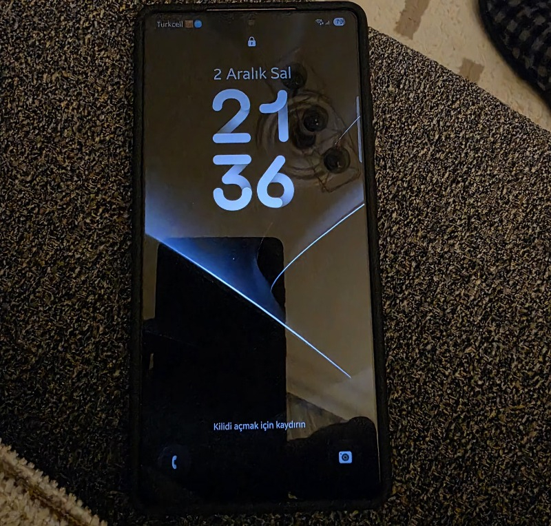Samsung Galaxy S25 Ultra 512 GB 12 GB Ram (Samsung Türkiye Garantili) Siyah Titanyum