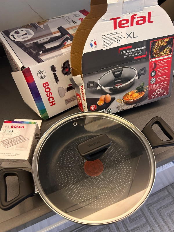 Tefal C38470 Titanyum 2X XL Kapaklı Sahan 24 cm - 2100123254