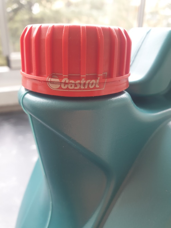 Castrol Magnatec 10W-40 A3/B4 4 Litre Motor Yağı Benzinli Araçlar ( Üretim Yılı: 2021)