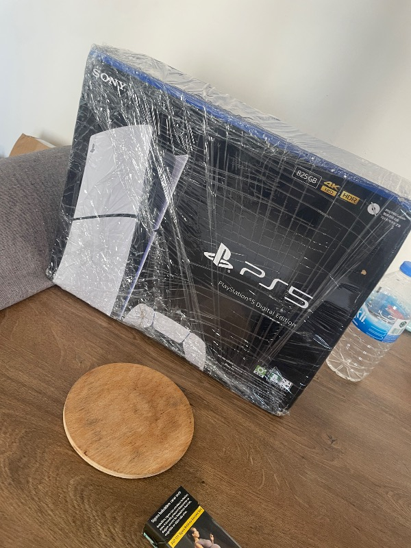 Sony Playstation 5 Slim Digital 825 GB (İthalatçı Garantili )