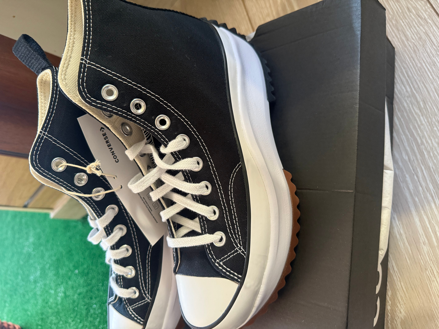 Converse Run Star Hike