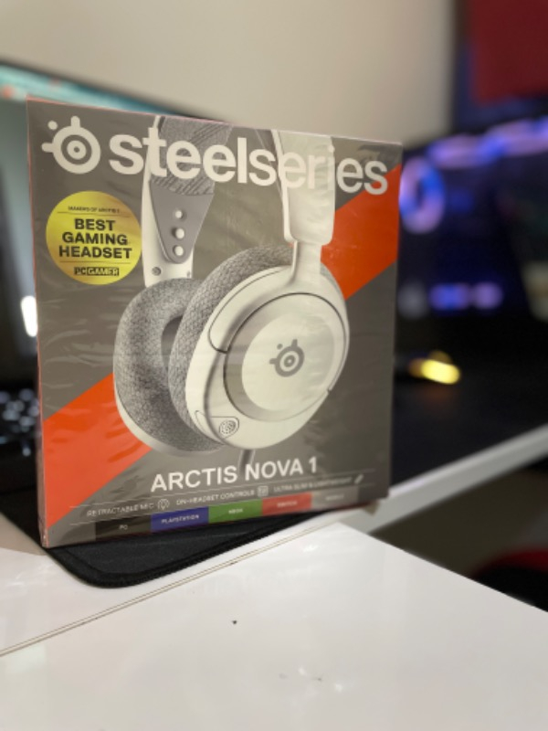 Steelseries Arctis Nova 1 Multi-System Oyun Kulaklığı - Beyaz