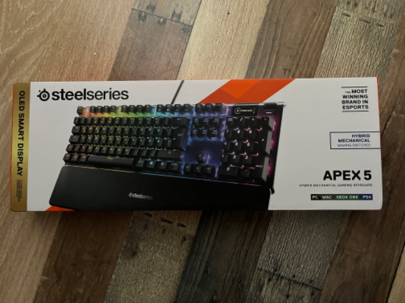 SteelSeries Apex 5 Hibrit Mekanik Gaming Klavye
