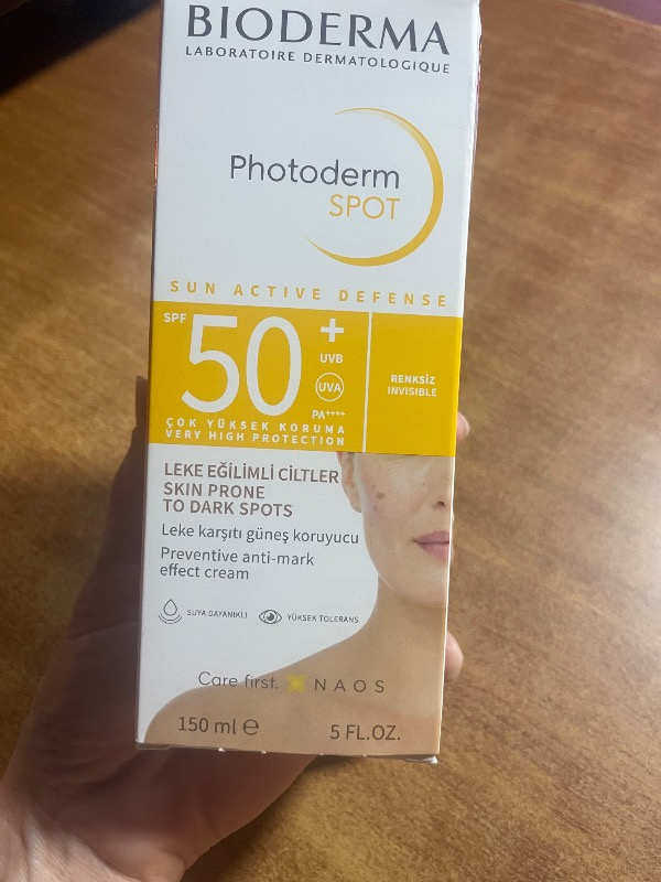 Bioderma Photoderm SPOT SPF50+ Yüksek Korumalı Yüz ve Vücut Güneş Kremi 150 ml